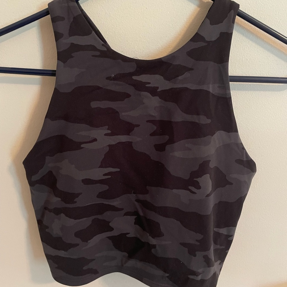 Athleta cropped workout top